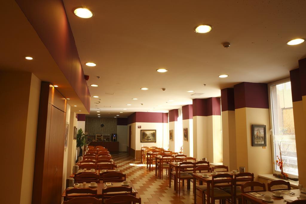 Six Szálloda